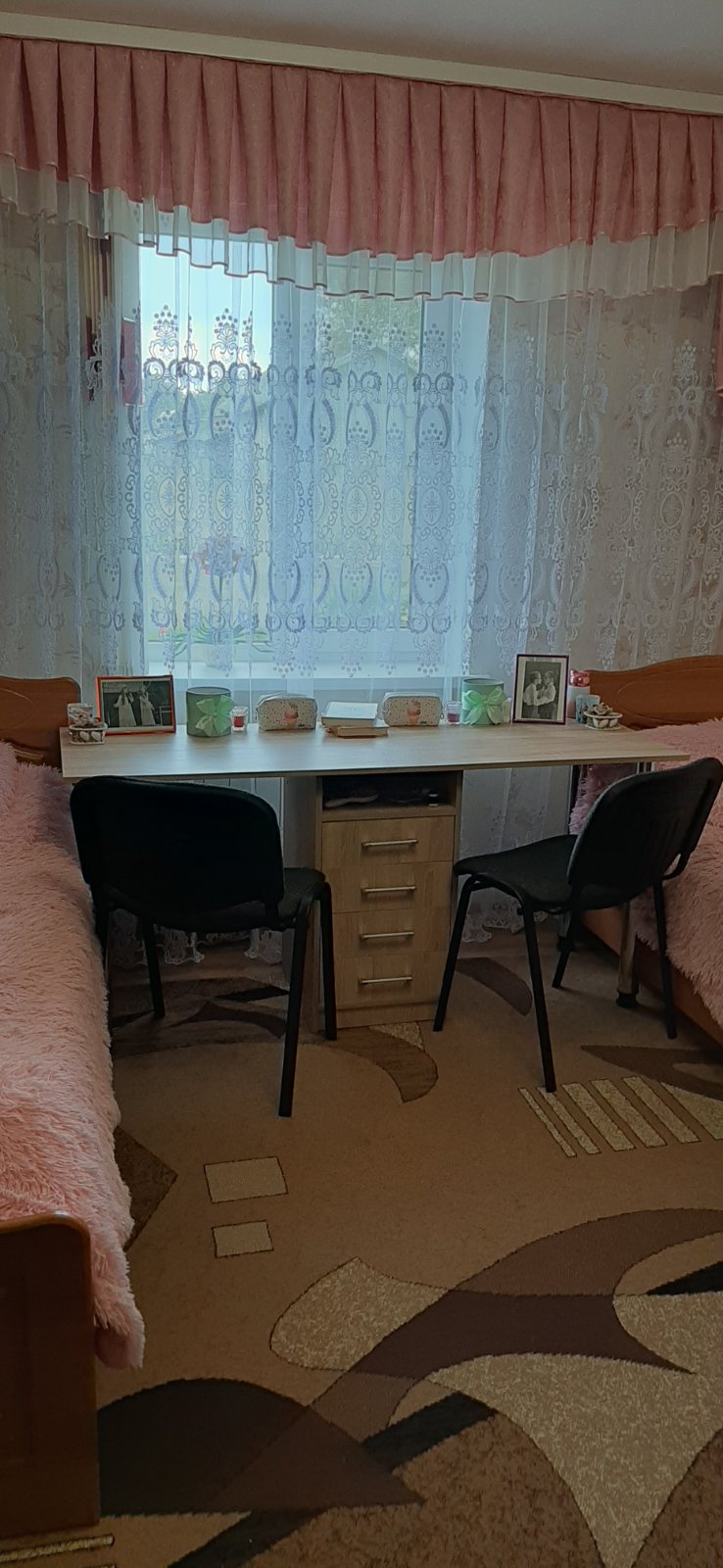 Стіл для двох Беверлі